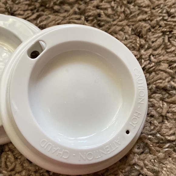 6 pack of Starbucks Reusable Cups w/lids - Picture 3 of 3